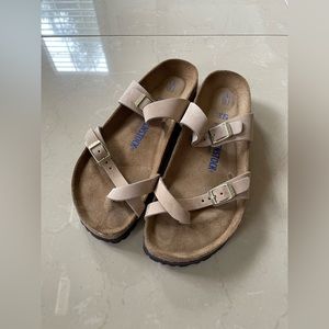 Mayari Soft Footbed
Nubuck Leather